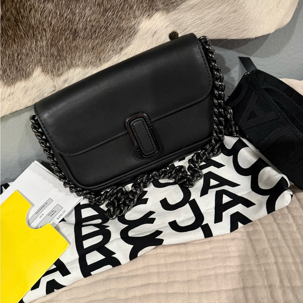 Marc Jacobs Black Chain Strap Bag